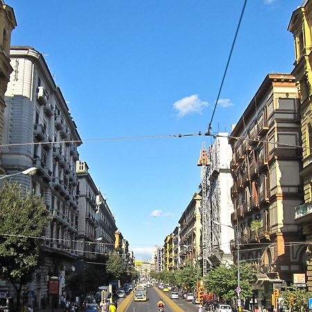 Fafa Apartment City Center Naples Extérieur photo